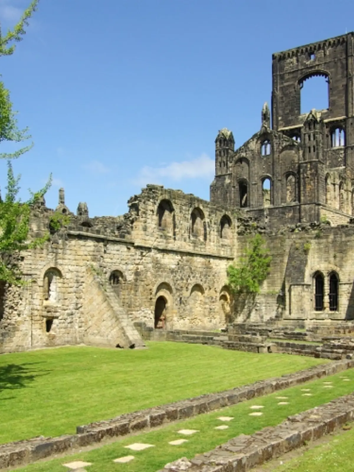 Study English Language Courses in Leeds | English Path