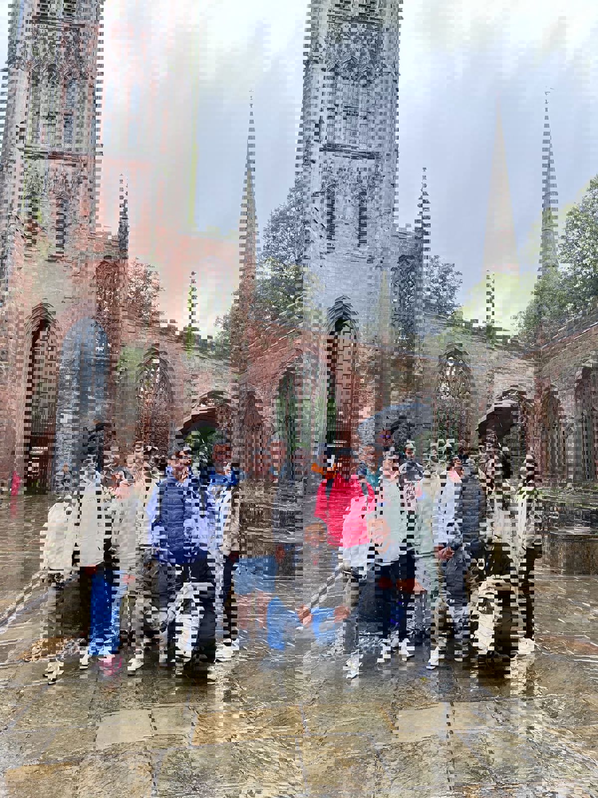 About Us - English Path Language School