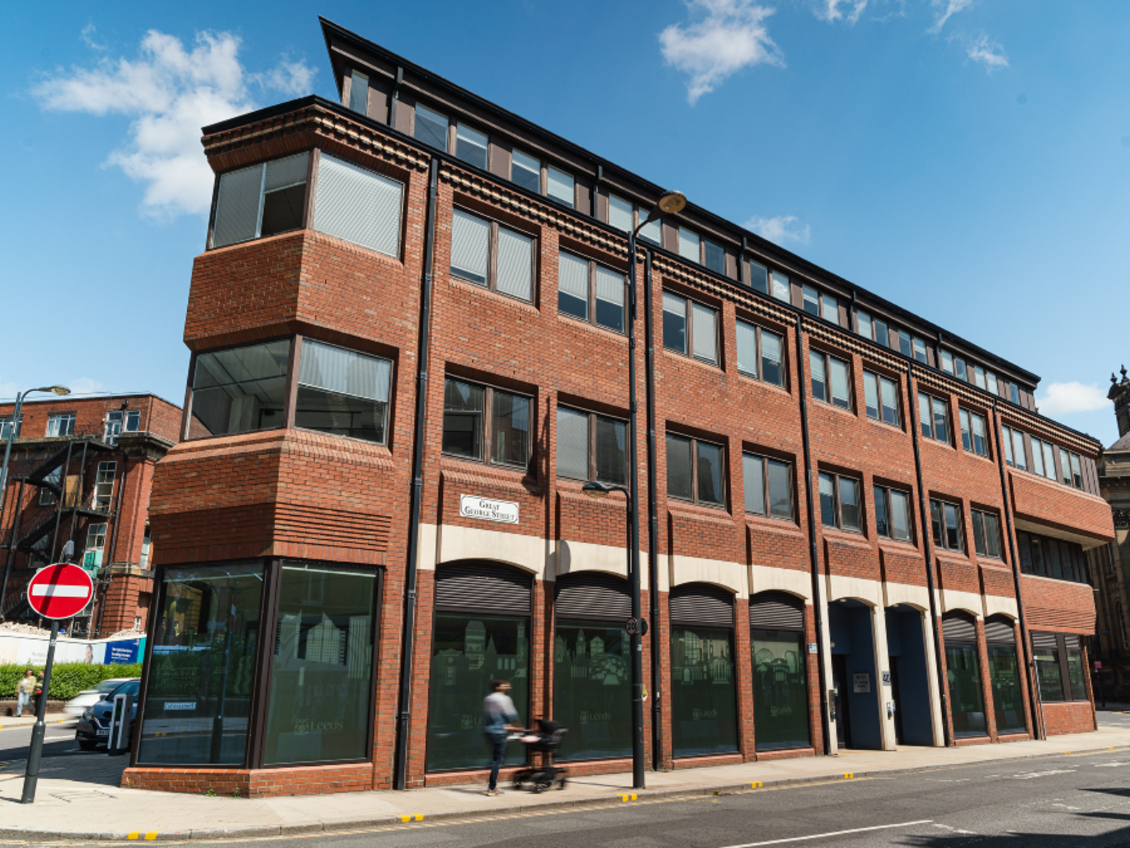 Study English Language Courses in Leeds | English Path